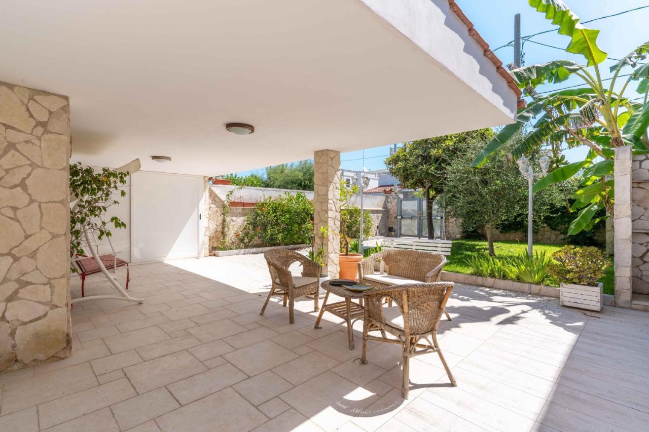 Armida Villa *